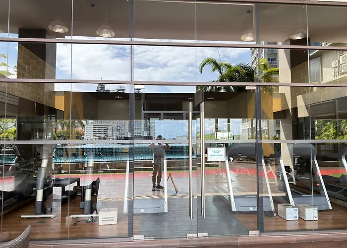 Aparthotel Comfy With Sea & Views At The Heart Of